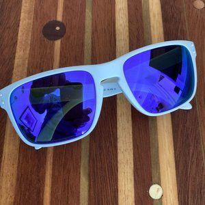 OAKLEY HOLBROOK WHITE SUNGLASSES